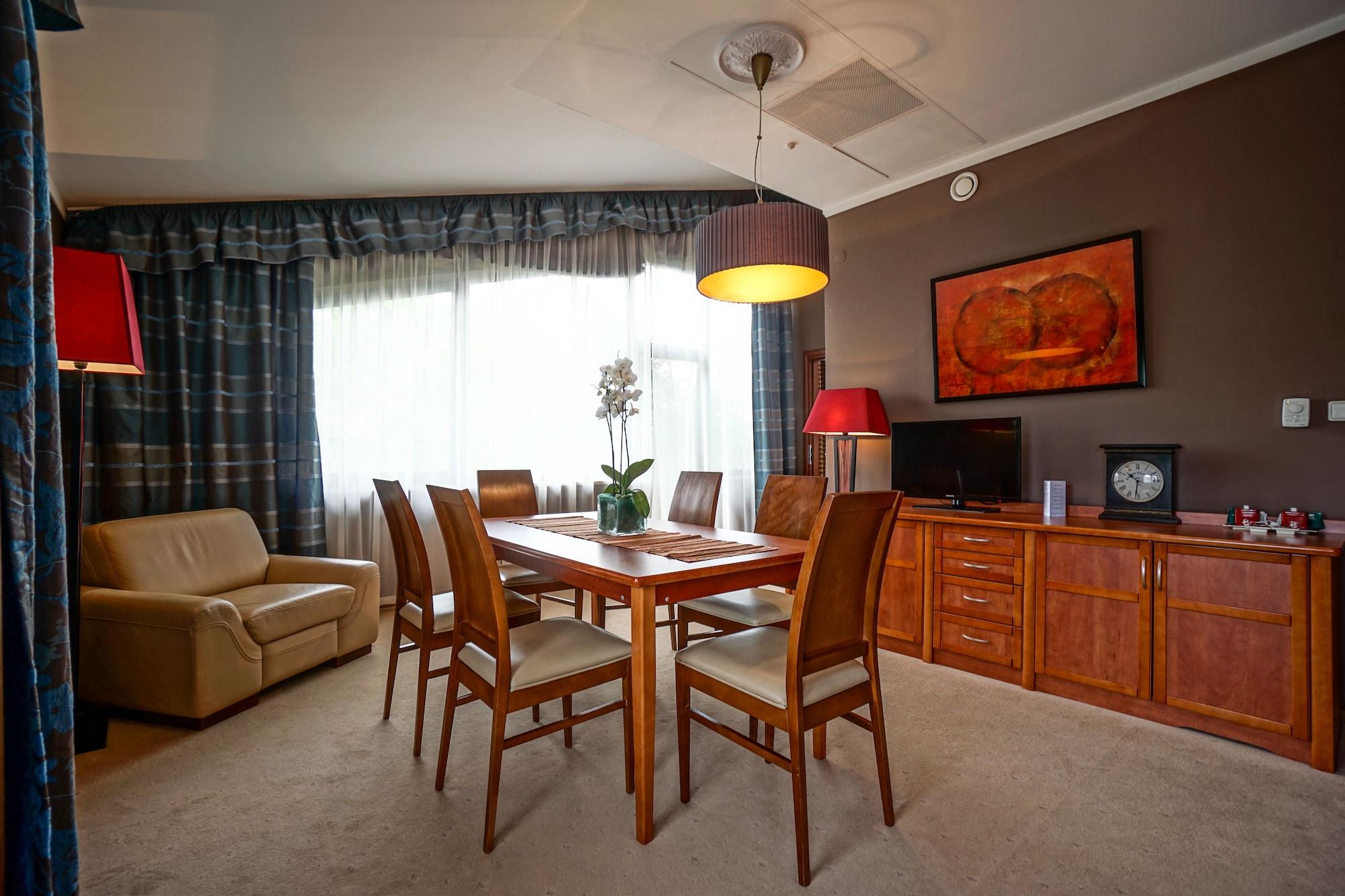 Farmona Hotel Business & Spa كراكوفيا المظهر الخارجي الصورة