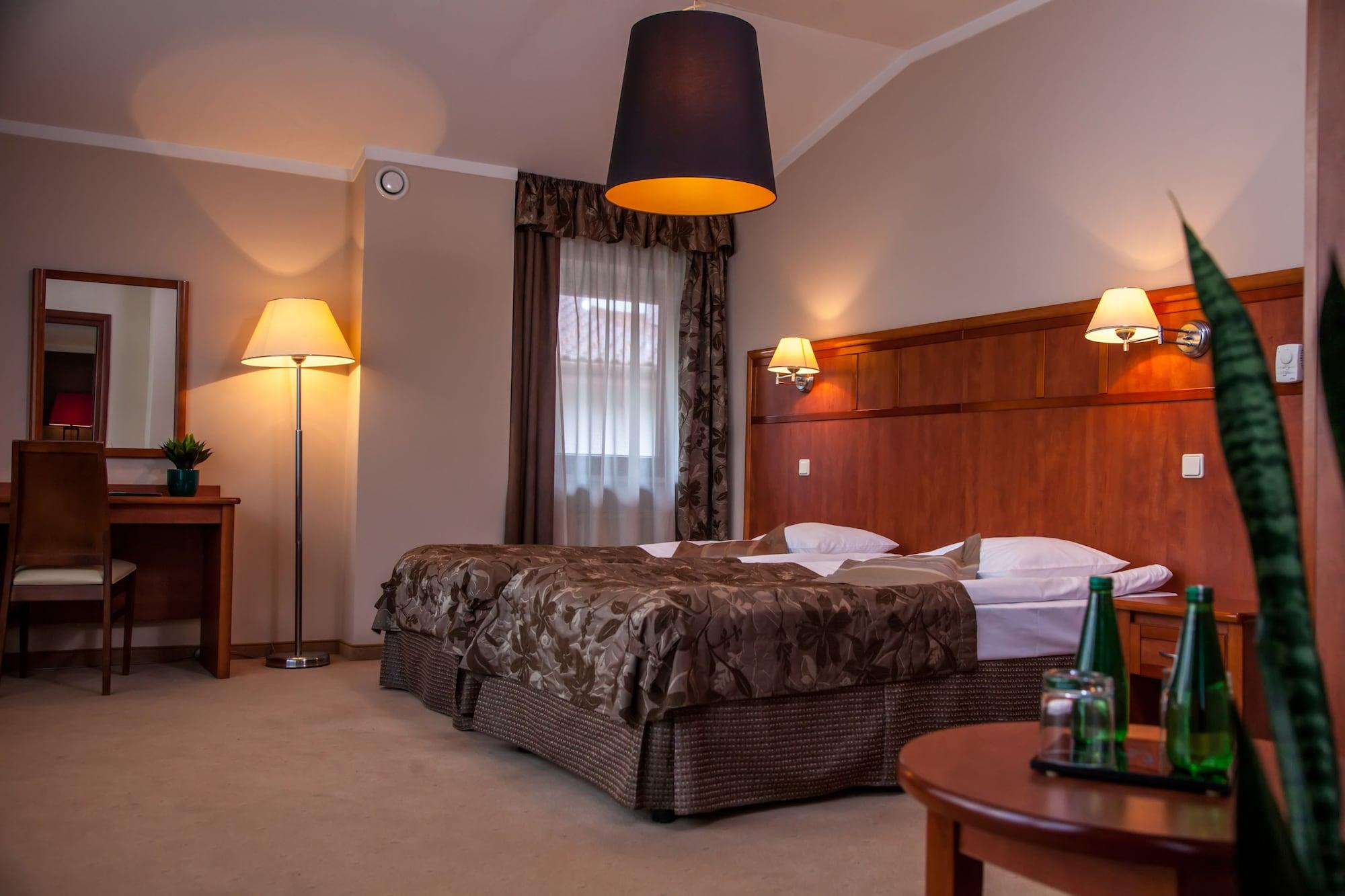 Farmona Hotel Business & Spa كراكوفيا المظهر الخارجي الصورة